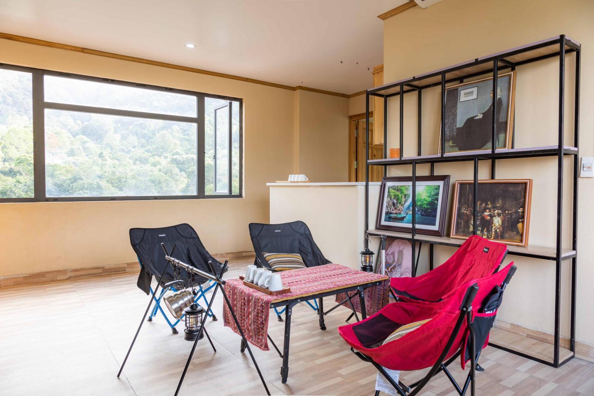 Republic Hostel Cat Ba Xuan Dam Bagian luar foto